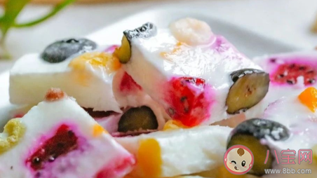 輔食黑名單食物有哪些 輔食應該加哪些加多少