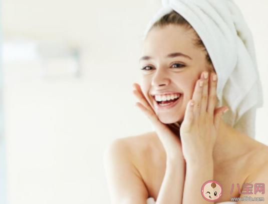 夏季皮膚喜歡出油是什么原因  夏季皮膚愛出油怎么辦