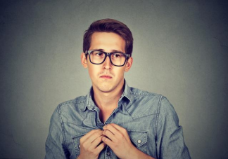 性格內向說話沒有邏輯怎么辦 性格內向不會說話怎么改變