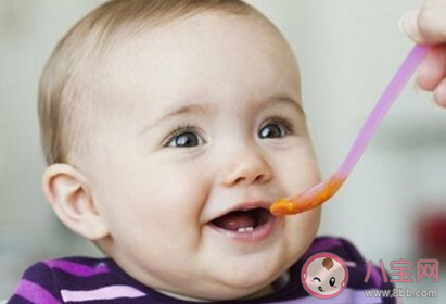 寶寶斷奶之后喝什么最好 寶寶幾個月就可以開始斷奶了