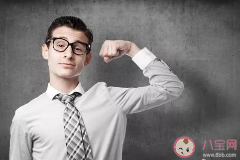 內向的男生喜歡什么樣的女生 內向的男生喜歡女生有什么表現 內向的男生喜歡什么樣的女生 內向的男生喜歡女生有什么表現