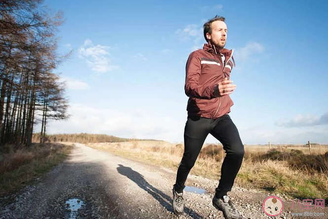 膝蓋不好不適合做哪些運動 膝蓋不好想運動怎么保護好膝蓋