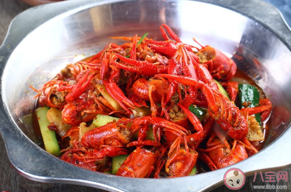 做小龍蝦放啤酒還是料酒好 放料酒和啤酒哪個好吃