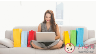 男朋友不給我花錢是真愛嗎 男朋友不給我花錢要不要分手