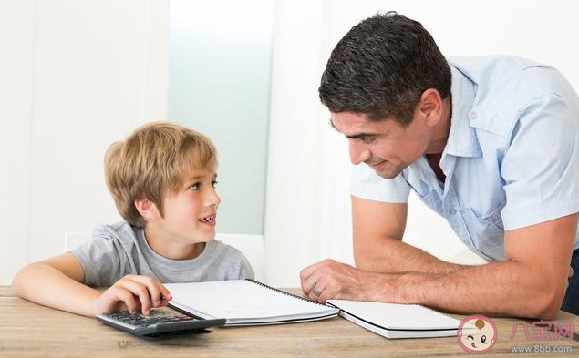 孩子寫作業不專心是怎么回事 孩子寫作業分神怎么辦