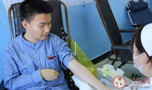 獻(xiàn)血之后可以無(wú)償用血么 獻(xiàn)血患者用血的費(fèi)用在哪報(bào)銷(xiāo)