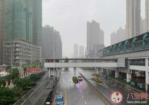 2020下暴雨微信朋友圈說說 下暴雨心情感言句子