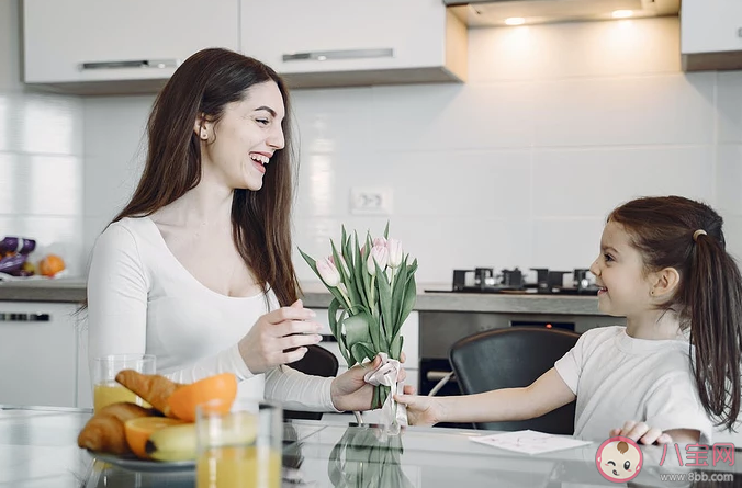 孩子沒主見和父母什么行為有關(guān) 怎么培養(yǎng)獨(dú)立有主見的孩子