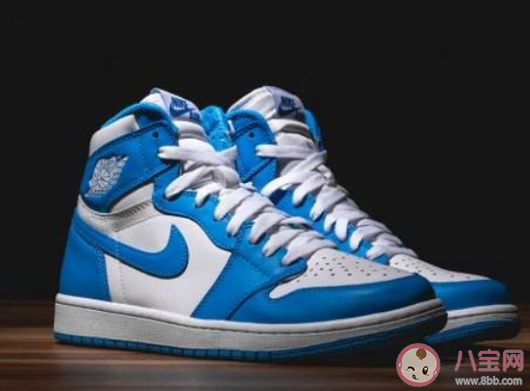 第一次穿AJ需要注意什么 第一次穿AJ感覺鞋幫有點(diǎn)磨人怎么辦