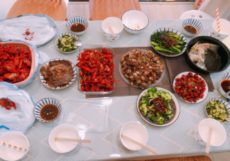 疫情后第一次聚餐發朋友圈說說 2020疫情第一次聚餐感言句子