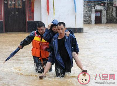 暴雨天氣的主要安全風險有哪些 暴雨天氣出門要注意些什么 暴雨天氣的主要安全風險有哪些 暴雨天氣出門要注意些什么