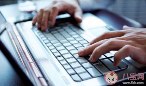 長時間用電腦打字手酸疼怎么辦 如何緩解手部疲勞酸疼感
