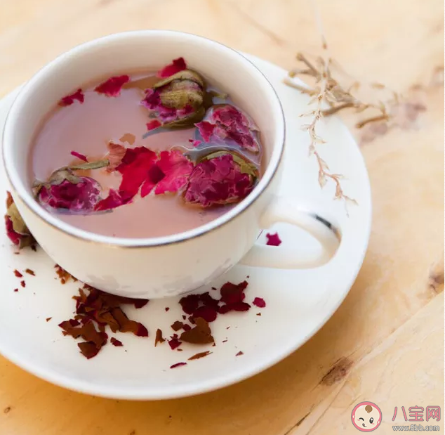 喝玫瑰花茶可以美容變年輕嗎 玫瑰花茶和什么搭配效果好