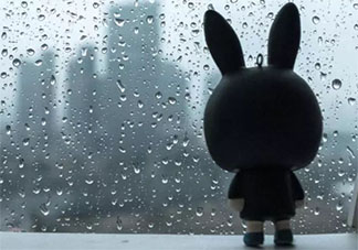 暴雨全身被淋濕了的心情說說 下大暴雨被淋濕了的感慨說說