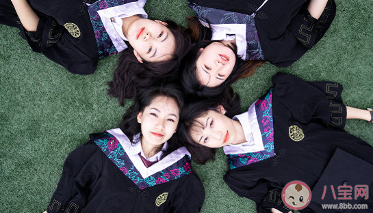 沒有畢業照好難過的朋友圈說說 沒有畢業照的心情句子 沒有畢業照好難過的朋友圈說說 沒有畢業照的心情句子