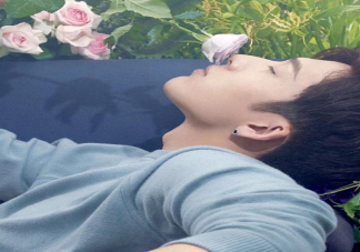 只有男人才有喉結(jié)女人沒(méi)有嗎 男生的喉結(jié)不能摸嗎