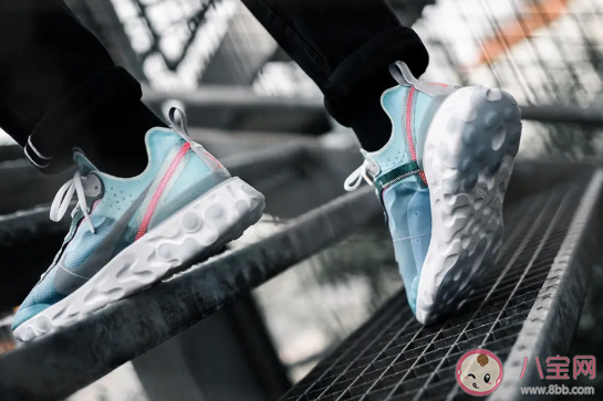 識貨球鞋砍價需要多少人 識貨砍價群值得進嗎 識貨球鞋砍價需要多少人 識貨砍價群值得進嗎