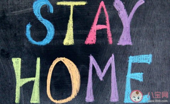 寶寶睡醒了一個人玩需要打斷嗎 家長需要做什么