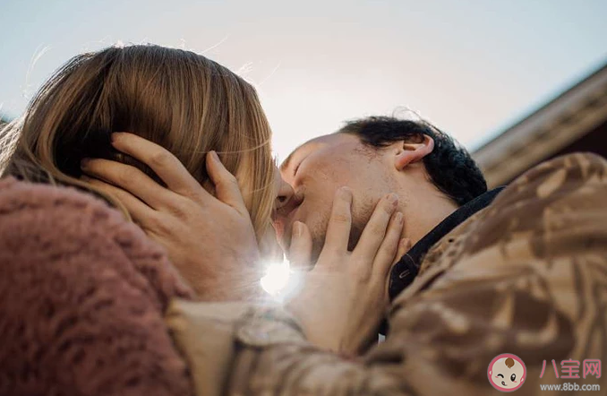 為什么有些男生喜歡搞曖昧 曖昧男有什么共性特點(diǎn) 為什么有些男生喜歡搞曖昧 曖昧男有什么共性特點(diǎn)