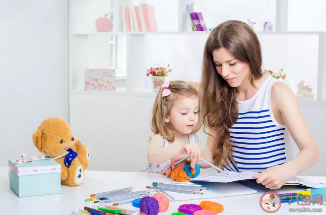 孩子每個(gè)年齡的繪畫特點(diǎn) 孩子學(xué)畫畫有什么好處