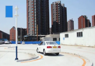 適合夏天練車發的心情說說 夏天學車的搞笑幽默句子