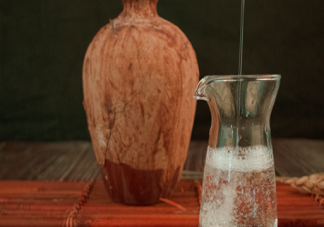 老人尿酸高能不能喝酒 尿酸高可以喝什么酒