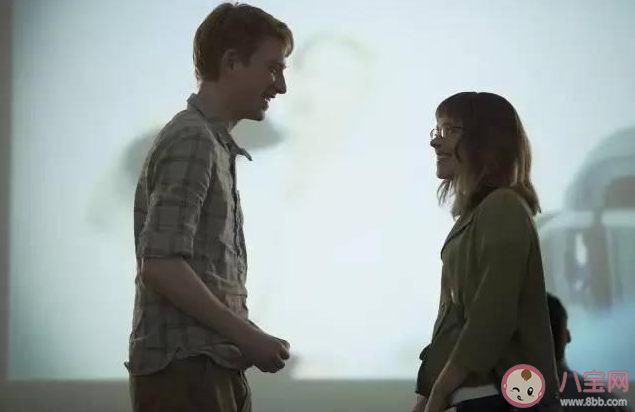 男生每天主動聯系但是不表白是什么意思 異性之間天天聊天正常嗎