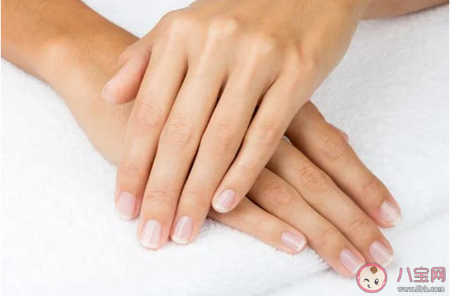指甲上月牙越多代表身體越健康嗎 月牙多少和健康有關(guān)系嗎