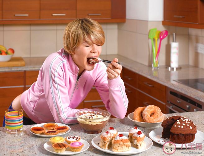 暴飲暴食7大危害 怎么控制暴飲暴食 暴飲暴食7大危害 怎么控制暴飲暴食