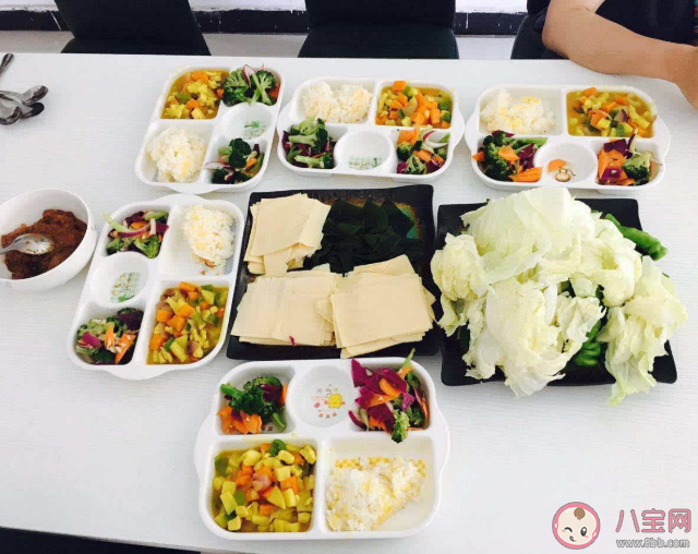 暴飲暴食7大危害 怎么控制暴飲暴食 暴飲暴食7大危害 怎么控制暴飲暴食