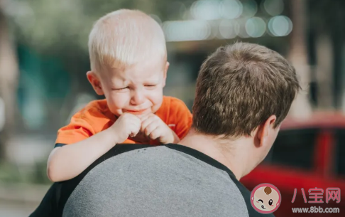 寶寶愛裝哭怎么辦 寶寶愛裝哭什么原因