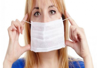 戴白色口罩為什么容易引起皮膚問題 夏季戴口罩應該如何護膚