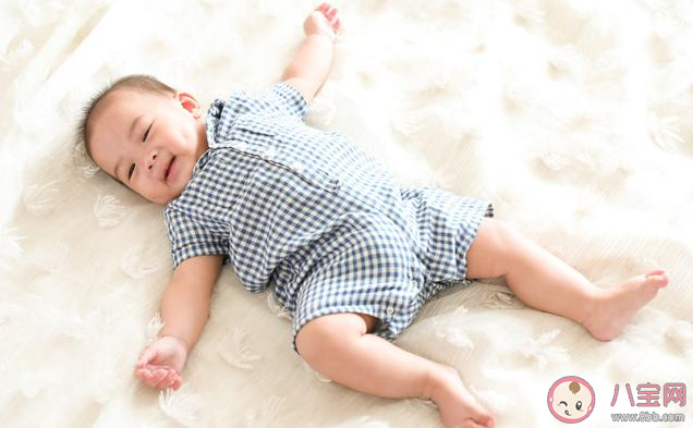 2020夏季寶寶怎么穿衣服 不同場合的寶寶穿衣技巧：