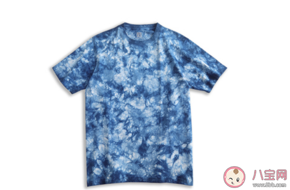 扎染的衣服長時間泡在水里會褪色嗎 扎染的衣服可以機洗嗎