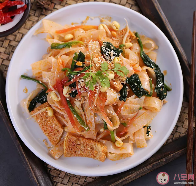 能給寶寶吃涼皮嗎 給寶寶吃涼皮要注意什么