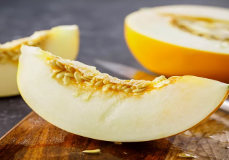 香瓜里的籽可以吃嗎 香瓜一天吃多少最合適
