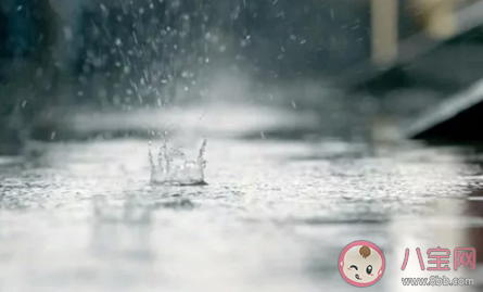 2020暴雨天氣問候語 下雨天氣關心的話大全