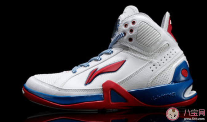 球員版球鞋和市售版有什么區(qū)別  球員版球鞋哪里能買到。八寶網(wǎng)帶
