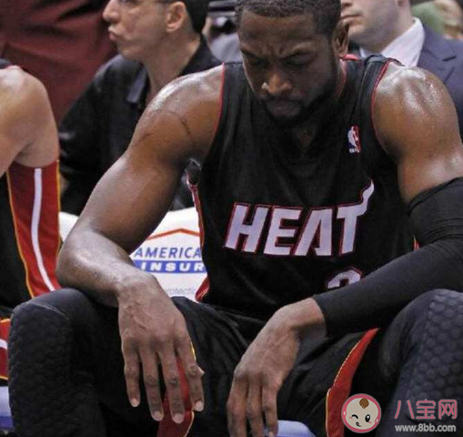 打籃球什么時候佩戴護膝 佩戴護膝正確位置在哪里