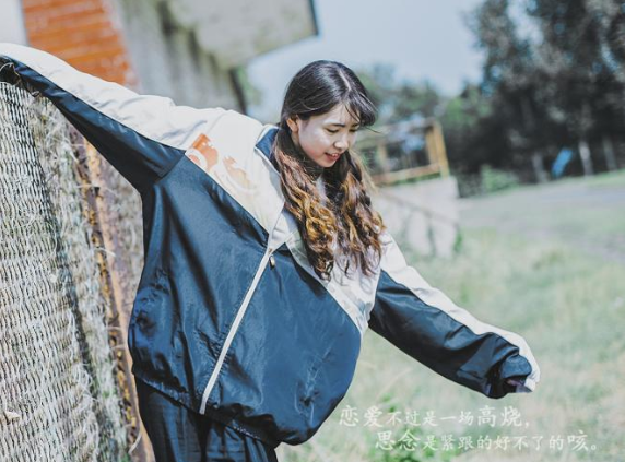 適合哄女朋友發(fā)的甜甜微信句子 哄女朋友的高情商語錄大全