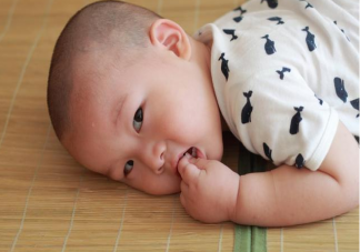 孩子什么情況下出汗不正常 孩子夜間愛出汗正常嗎