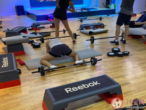 曬健身照片適合發(fā)的朋友圈句子 曬健身照朋友圈配圖文字