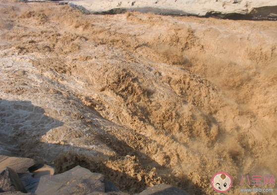 發(fā)生洪水來不及撤離時應(yīng)該怎么辦 洪水來了怎么自救