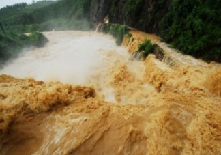 發生洪水來不及撤離時應該怎么辦 洪水來了怎么自救