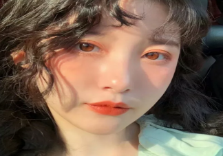 和女生聊天如何把握尺度 怎么判斷女生聊天時(shí)的興趣