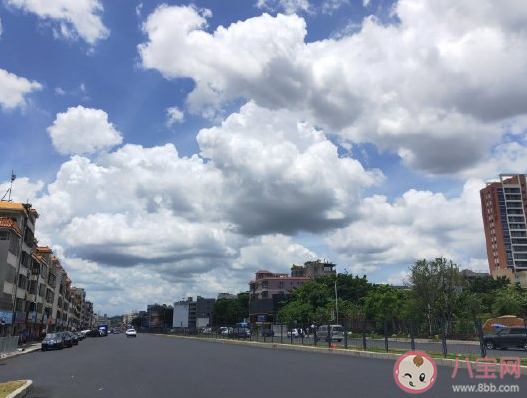 三伏天好熱的心情說(shuō)說(shuō) 今天天氣好熱幽默搞笑說(shuō)說(shuō) 三伏天好熱的心情說(shuō)說(shuō) 今天天氣好熱幽默搞笑說(shuō)說(shuō)