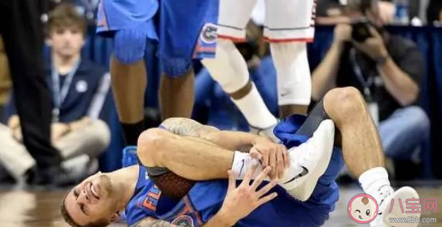 打籃球崴腳會不會骨折 打籃球崴腳會造成什么后果