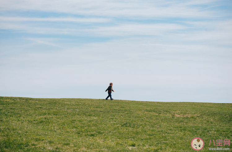 孩子不會獨立思考有什么表現 如何培養獨立思考的能力