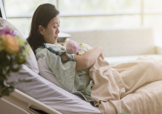 三伏天坐月子是開客廳窗戶還是開客廳空調 三伏天捂治月子病有科學依據嗎