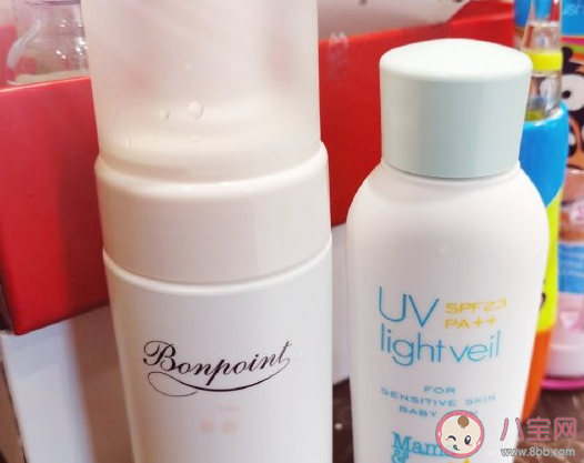 女兒給我買護(hù)膚品發(fā)朋友圈說說 女兒給媽媽買護(hù)膚品的感慨說說